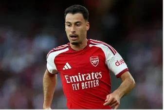 ARSENAL CHUẨN BỊ CHIA TAY HAI NGÔI SAO BRAZIL, ARTETA ĐỨNG TRƯỚC BÀI TOÁN HÀNG CÔNG