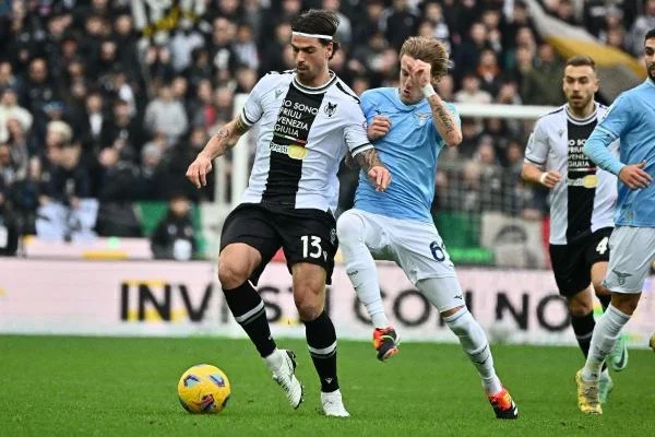 UDINESE - LAZIO: CHỦ NHÀ CÓ PHÁ ĐƯỢC BỨC TƯỜNG PHÒNG NGỰ ĐANG GIÚP ĐỘI KHÁCH BAY CAO?